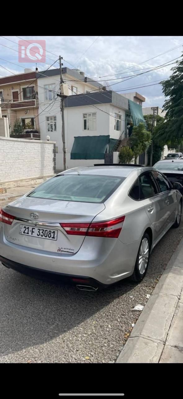 تويوتا أفالون